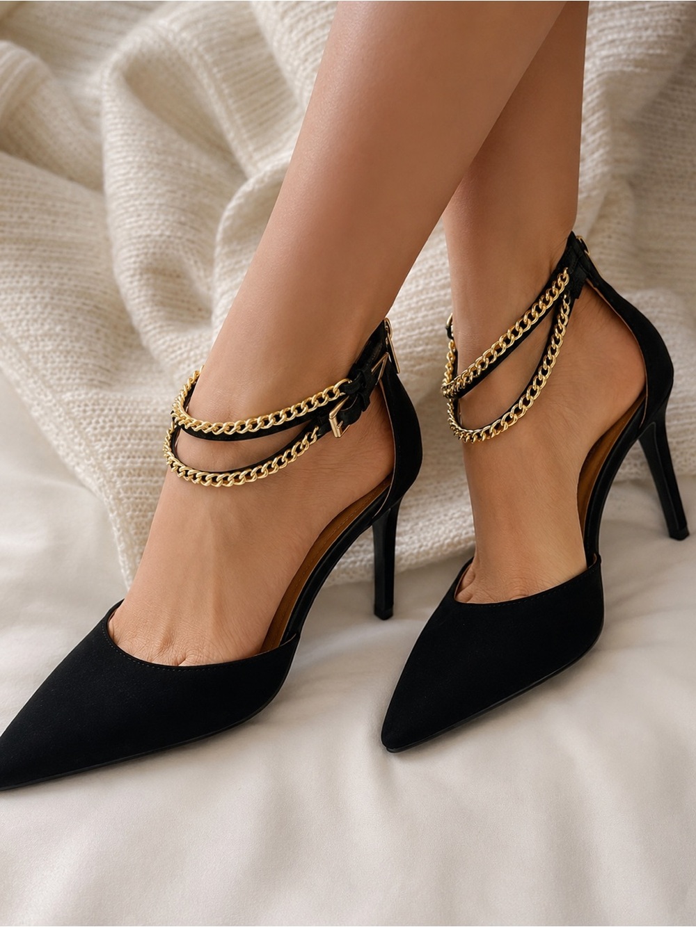 Mootsies Tootsies Black Pointed Toe Heels with Gold Chain Anklets